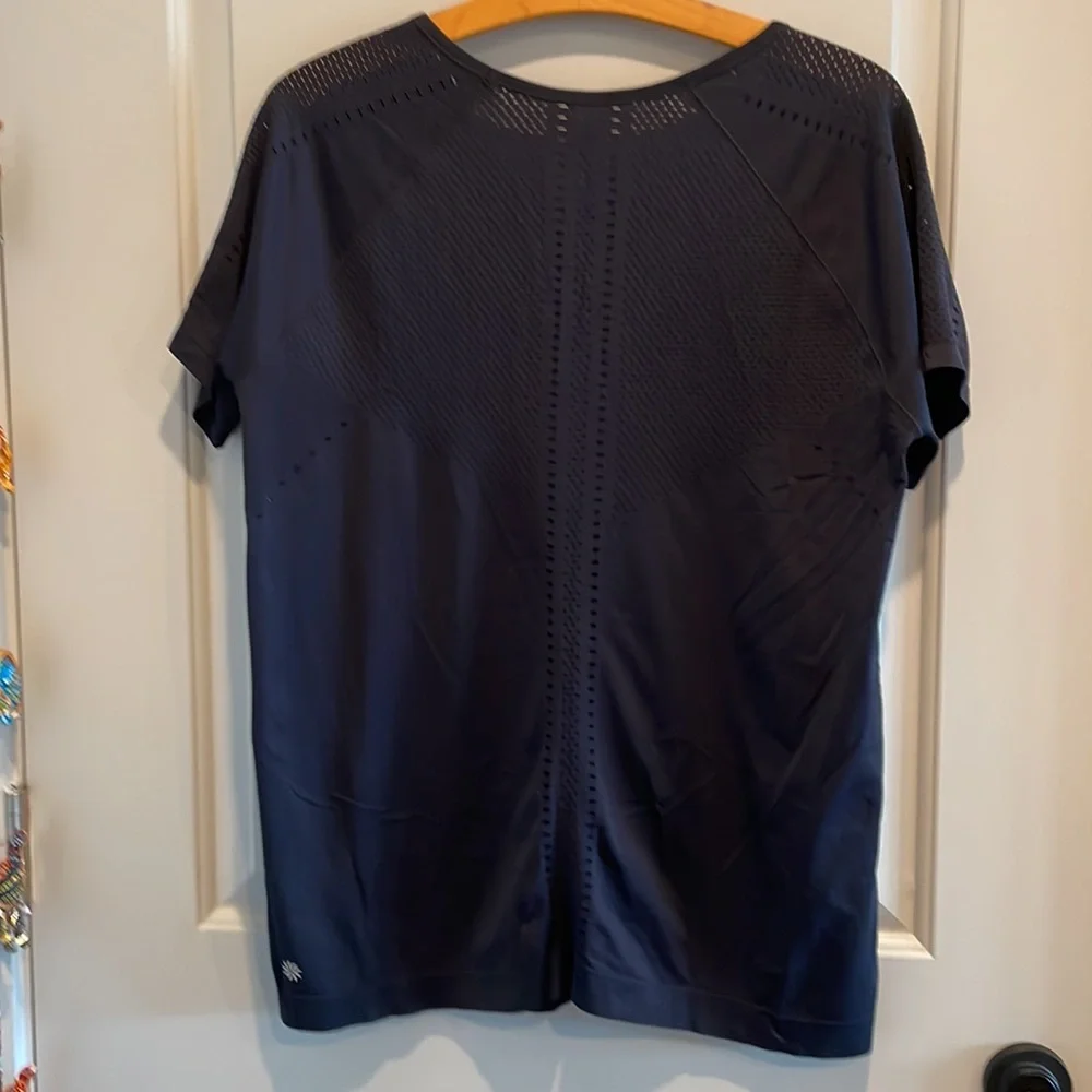 Athleta Foothill Tee - Picture 8 of 10
